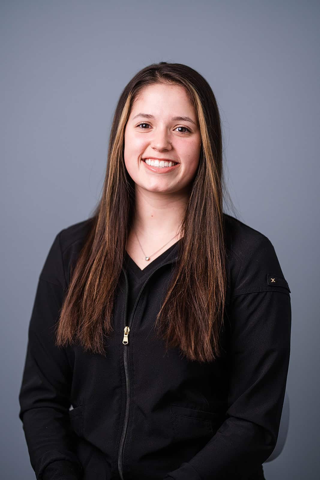 Alli - Dental Assistant